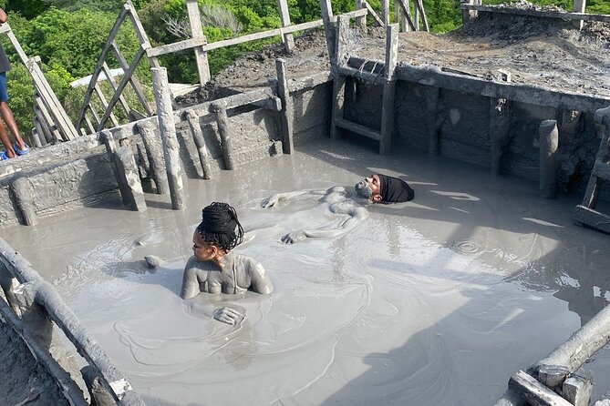 Cartagena Mud Volcano Tour — VIP Exclusive Crowd-Free Access! - Climbing the stairs and entering the mud