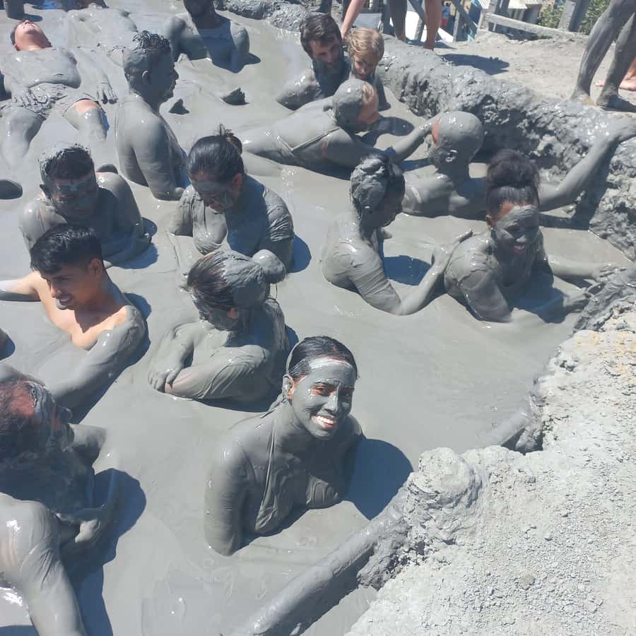 Cartagena: Mud Volcano Tour with Lunch, Pool, and Beach - What the morning pickup is like