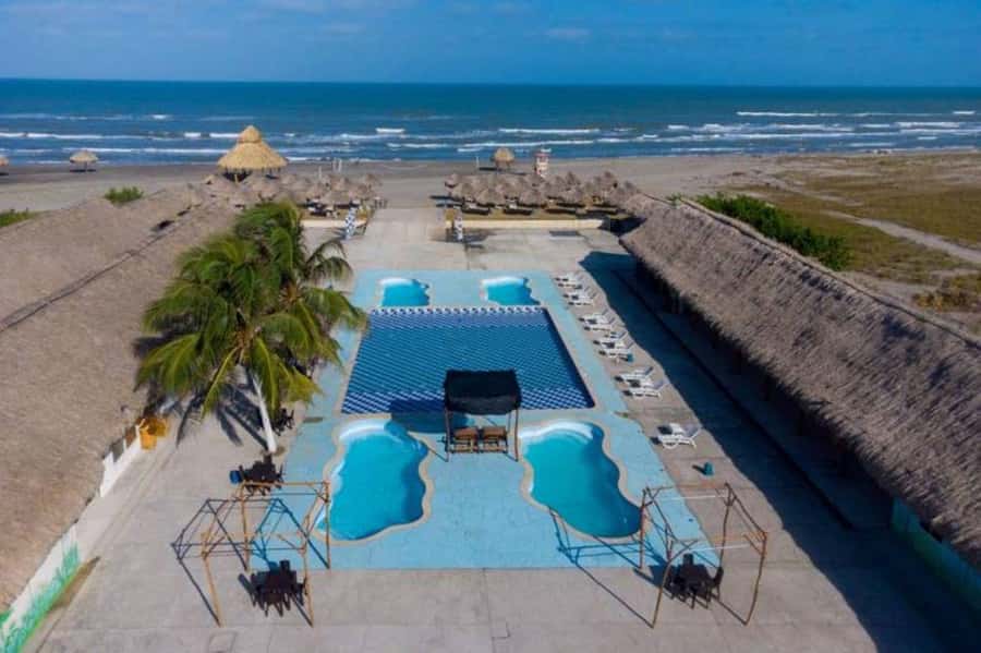 Cartagena: Mud Volcano Tour with Lunch, Pool, and Beach - Should you book the Totumo Volcano tour?