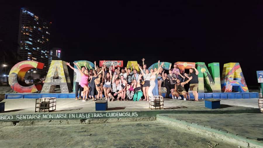 Cartagena: Night party in authentic Colombian chiva with entertainer - Key points to know before you book