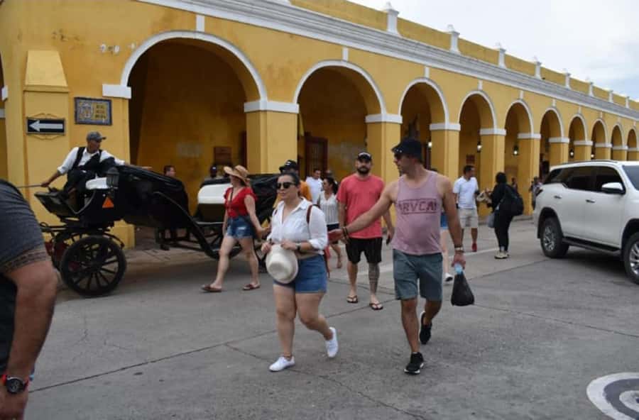 Cartagena: Panoramic City Tour, Monuments, Walls, Castle - Key things to know before booking