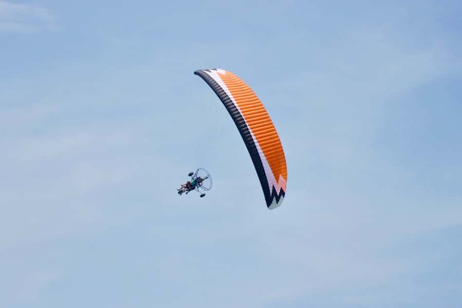 Cartagena: Paratriking Flight from the Beach - Who should book this flight?