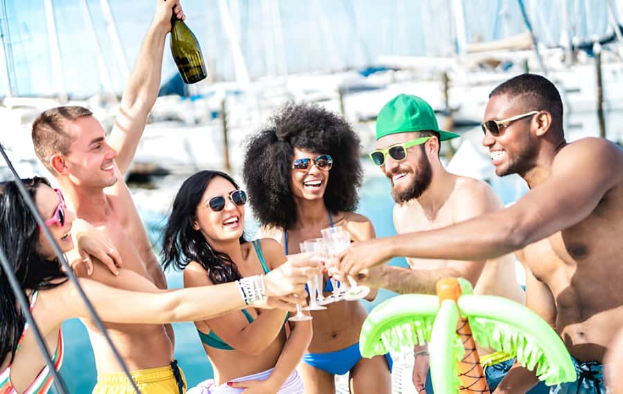 Cartagena: Party Boat to Cholon Beach with 2 Drinks & Lunch - The morning starts with two pickup choices