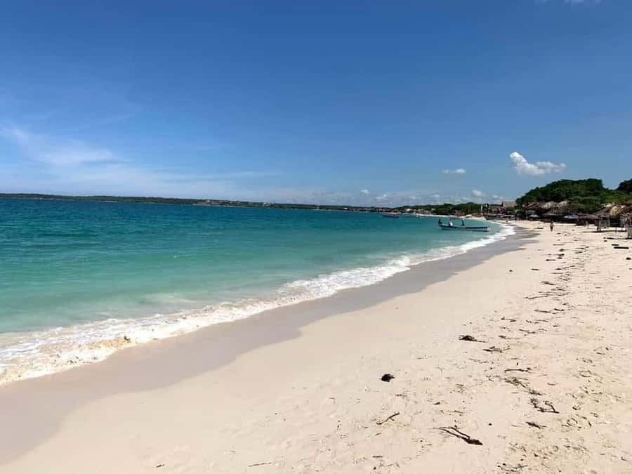 Cartagena: Playa Blanca BARU by speedboat with lunch - The speedboat ride and the Bocachica view