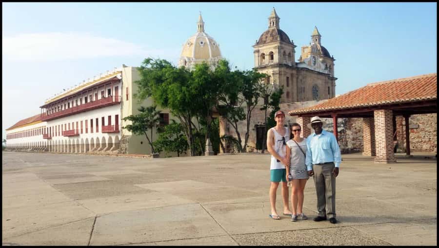 Cartagena: Private City Tour in an Air-Conditioned Vehicle - Key points at a glance