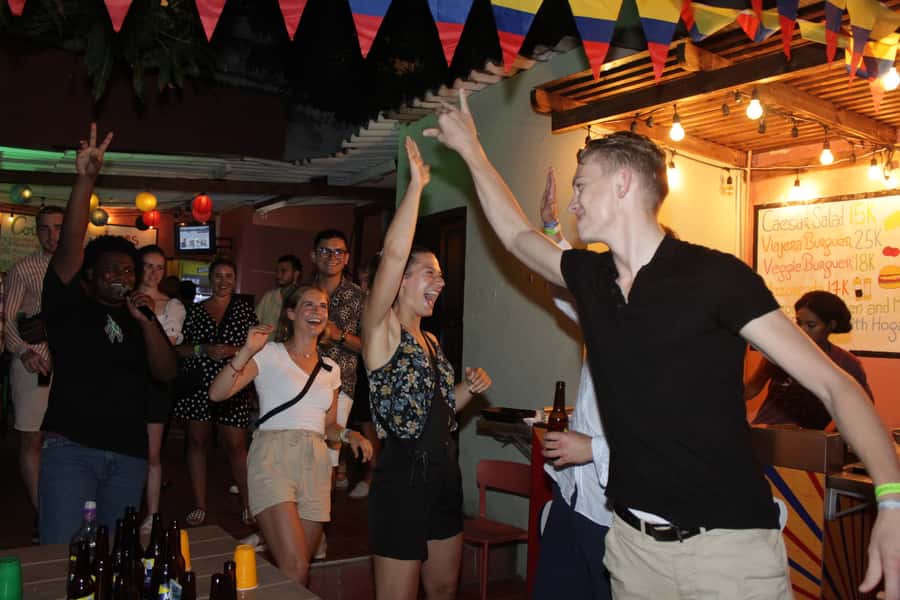 Cartagena: Pub Crawl with Dancing Lessons and Free Shots - Key points before you book