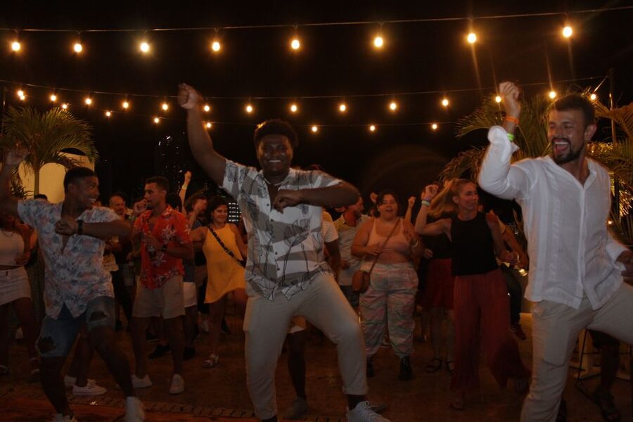 Cartagena: Pub Crawl with Dancing Lessons and Free Shots - The Monday route: Taboo, Seven Times, and Eivissa
