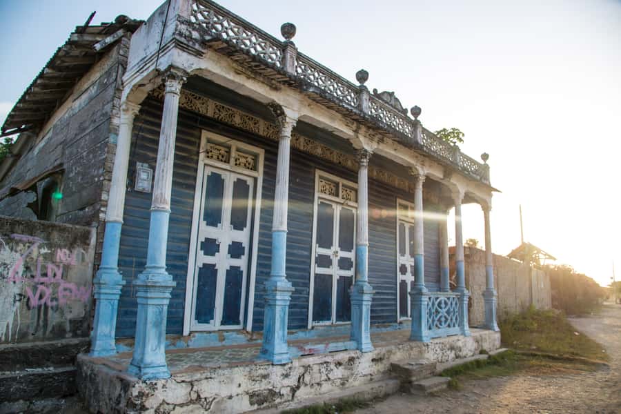 Cartagena: Rosario Island and Mangroves Private Day Trip - Breakfast in a Barú village home