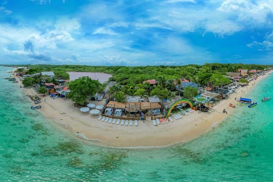 Cartagena: Rosario Islands Day Tour with Snorkel & Lunch - Why this day works for first-time island visitors