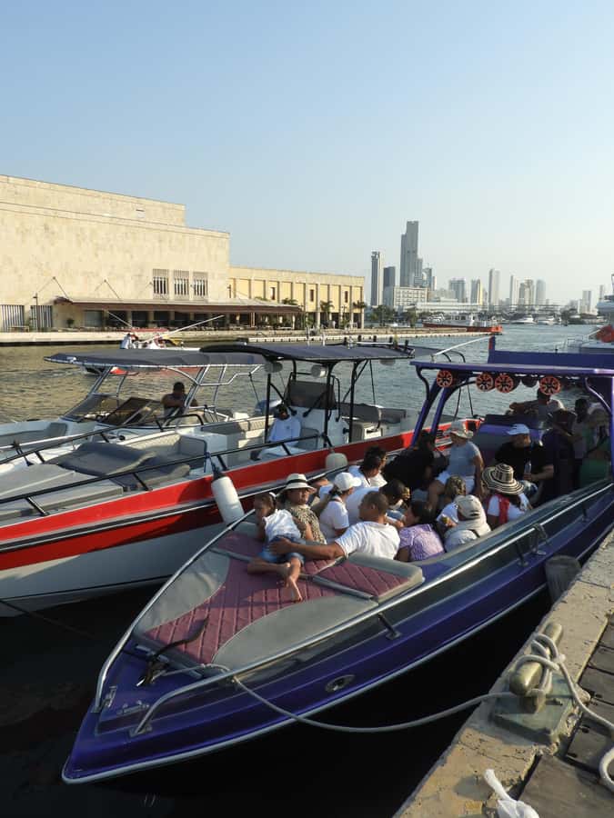 Cartagena: Sunset baytour with Dj, drinks and disco - The timing question to settle before you book