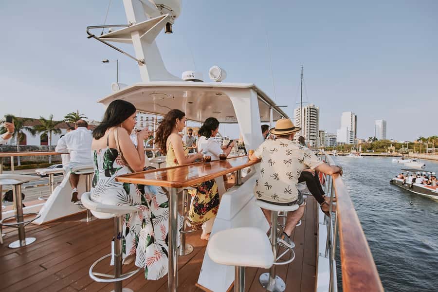Cartagena: Sunset Cruise with Open Bar - Key points to know before boarding