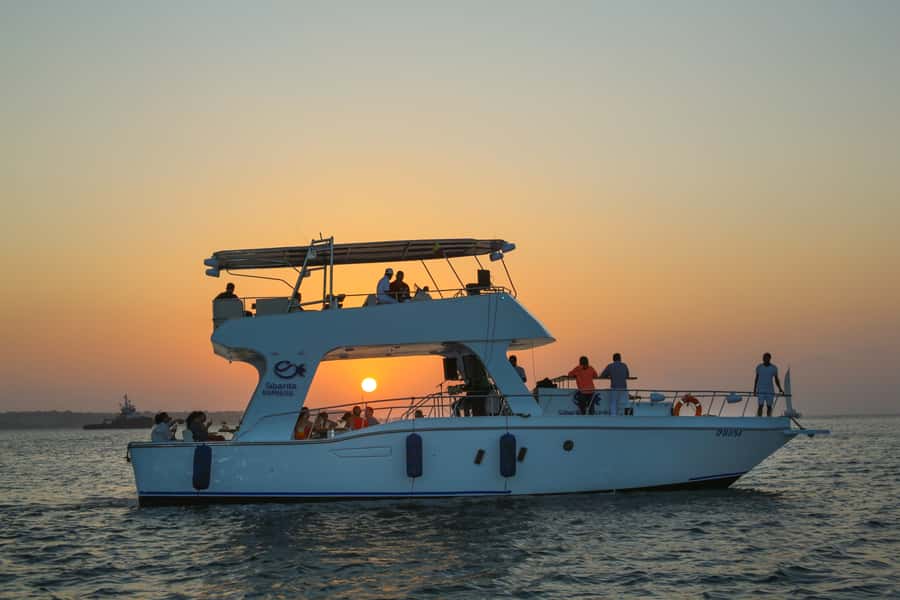 Cartagena: Sunset Cruise with Open Bar - Final call: book it for views and atmosphere