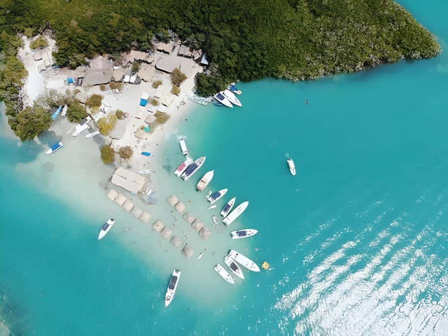 Cartagena: Visit 4 islands in a speedboat + plankton! - Playa Blanca and the Barú sunset