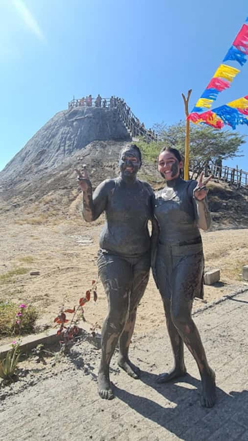 Cartagena: Volcano of Totumo with Entry Ticket and Transfer - Entering the 20-minute volcanic mud bath