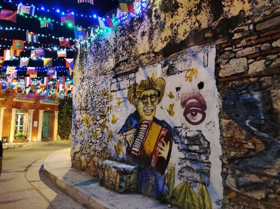 Cartagena: Walled City and Getsemani Shared Walking Tour - Who will get the most from this tour