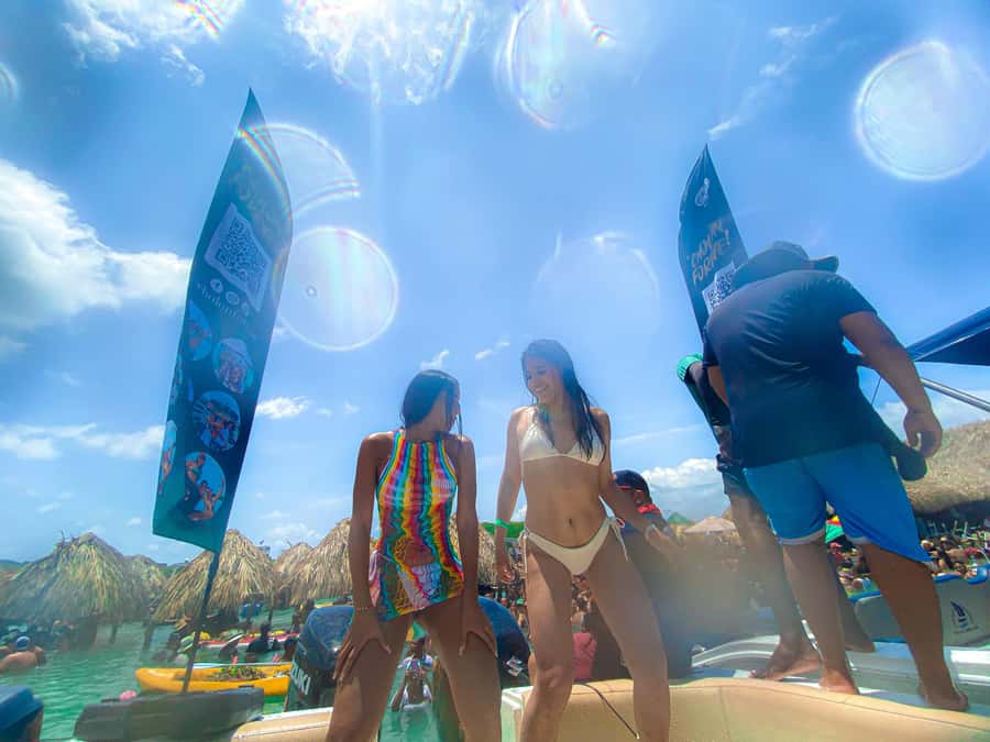 Cholon Forever Boat Party - Arriving at Cholon around 11:30