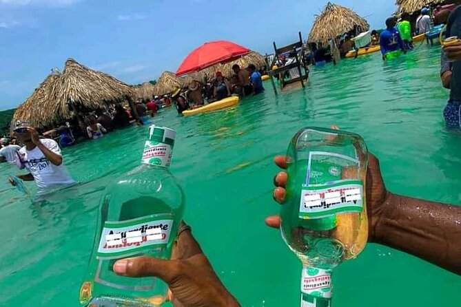 Cholon The party island, with DJ on board - Lunch, drinks, and what is actually included