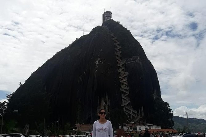 Combo Guatape and Medellin Sightseeing Tours - Two hours in colorful Guatapé