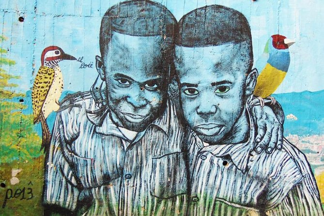 comuna 13 graffitour & cable car - Key points at a glance