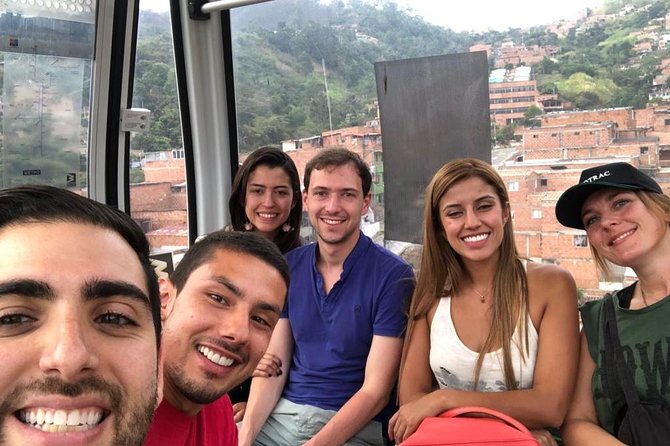 comuna 13 graffitour & cable car - Why Comuna 13 makes a powerful first stop