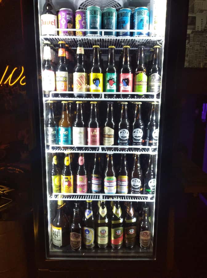 Craft Beer Pub Crawl in Cali - Who will enjoy this evening most