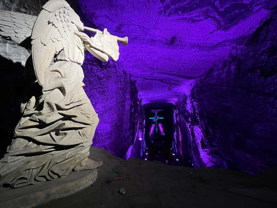 FROM BOGOTA: Salt Cathedral and Andrés Carne de Res (Chía) Tour - What the $117 price really buys you