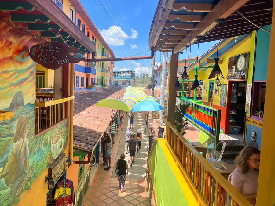 From Medellín: Guatape Private Tour, El Peñol, Boat Ride - Key points to know before booking