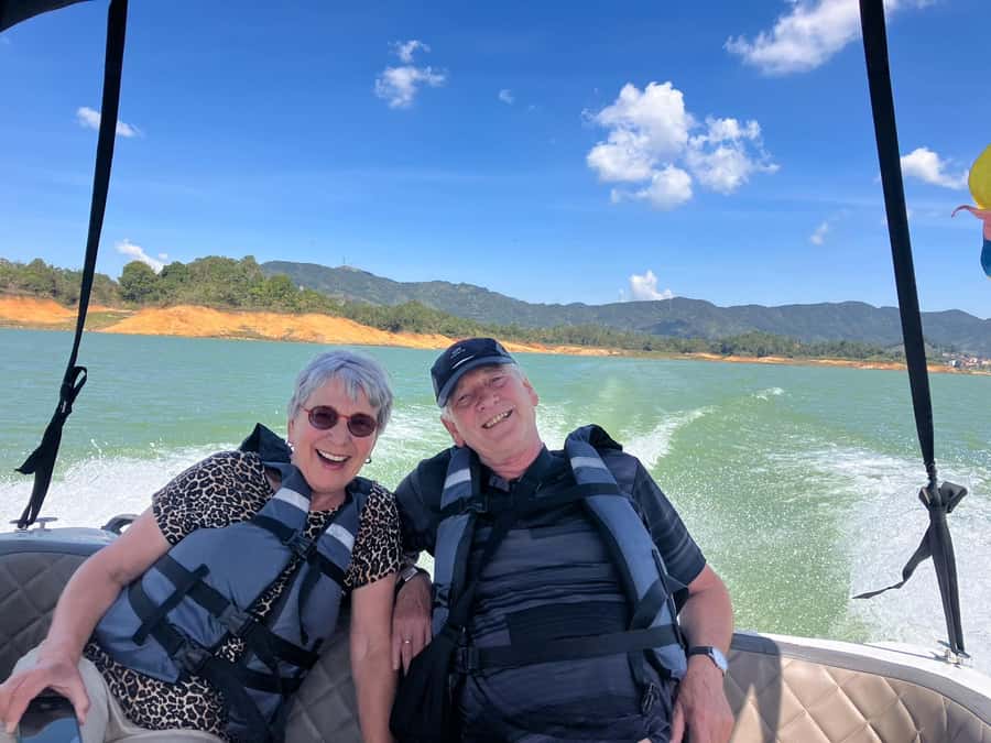 From Medellín: Guatape Private Tour, El Peñol, Boat Ride - Should you book this private Guatapé tour?