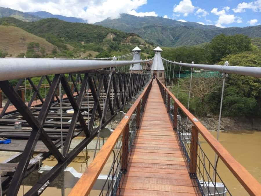From Medellín: Private Santa Fe de Antioquia Tour - The two-hour ride from El Poblado