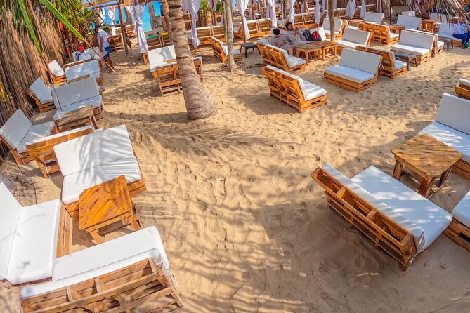 Full day At Beach Club in Playa Blanca Baru cartagena - The five-minute walk to Beach Club Mambo