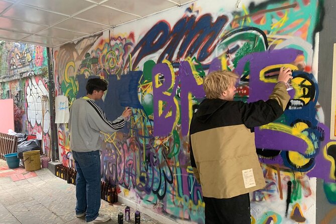 Fun Graffiti Workshop: The Art of Aerosol and Color - Warming up before touching the wall