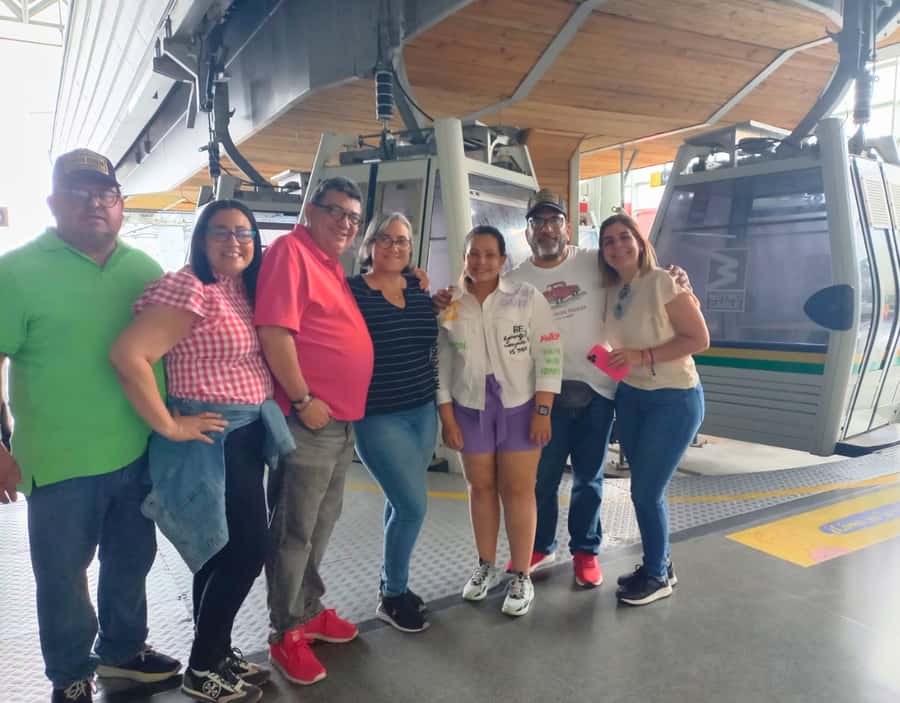 Medellín City Tour and Comuna 13 Experience - Two hours in Comuna 13