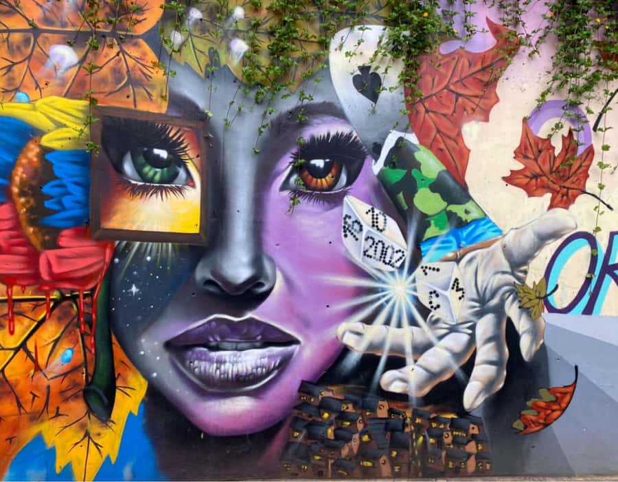 Medellín City Tour and Comuna 13 Experience - Parque de los Deseos and the city’s modern side