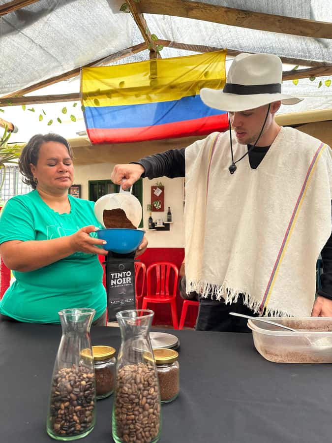 Medellín Coffee Farm Tour with Trolley and Cable Car Ride - Who should book this experience?