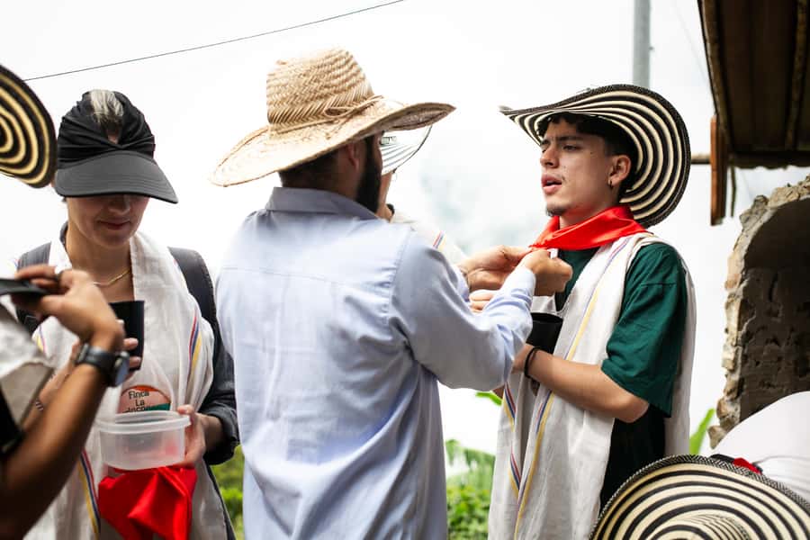 Medellin: Coffee Tour, Horseback Arrival, and Sugar Cane - What to bring and what to clarify