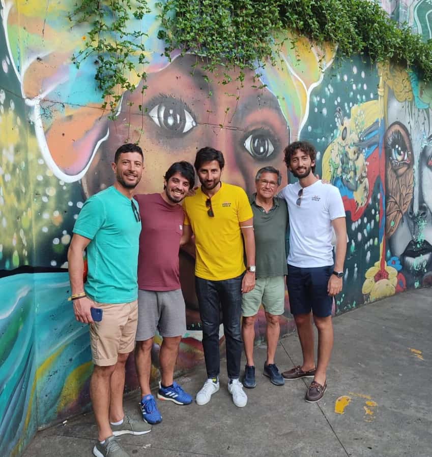 Medellín: Comuna 13 District Tour with Cable Car Ride - Key points to know before you go