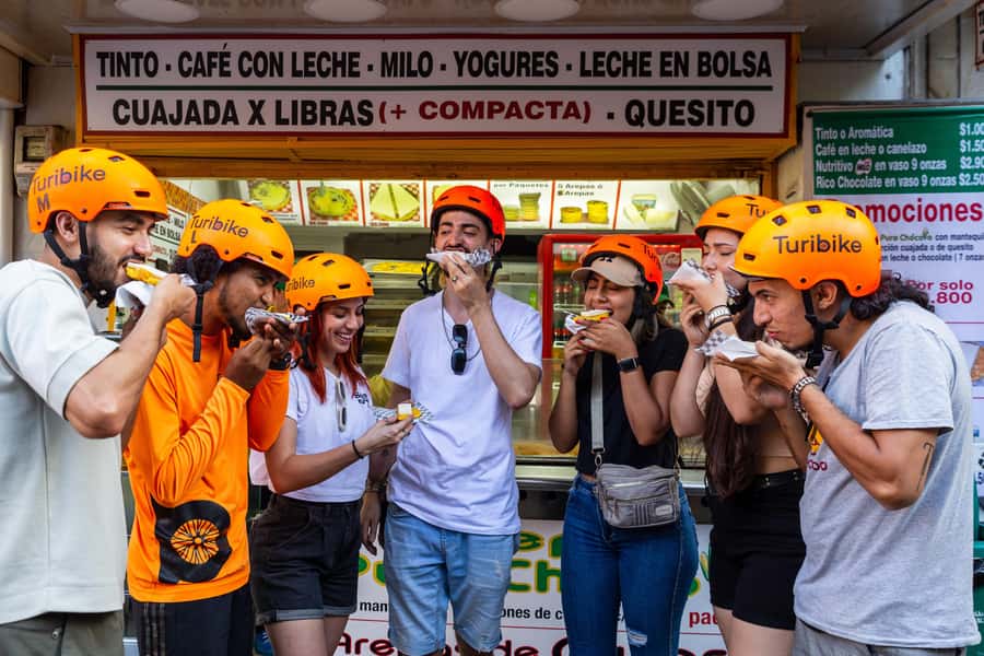 Medellín: E-bike and Foodie Tour - Key points at a glance