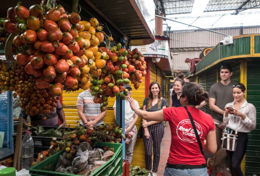 Medellín: Guided Exotic Fruits Tour - Fresh juice and the little extras