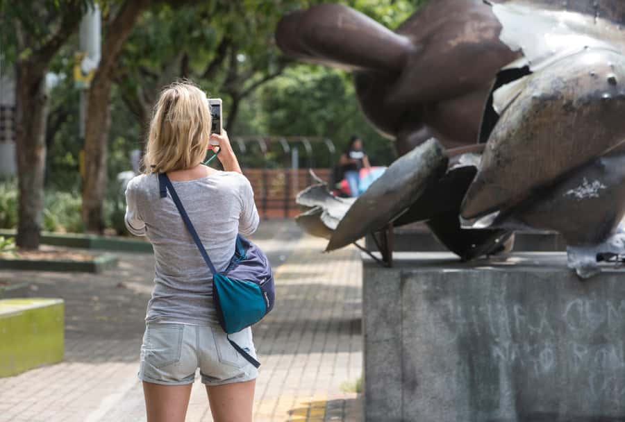 Medellin Historic Walking Tour - Monumento a La Raza and Plaza de las Luces