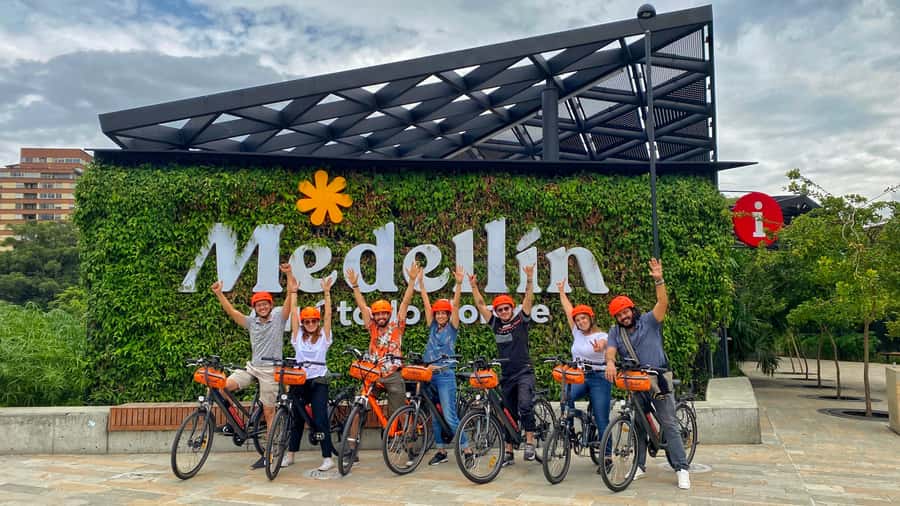 Medellín: History & Local Life Essentials Tour on an E-Bike - Key points to know before you book