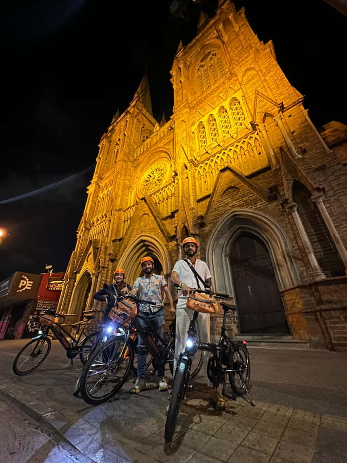 Medellín: History & Local Life Essentials Tour on an E-Bike - What the guides add to the ride