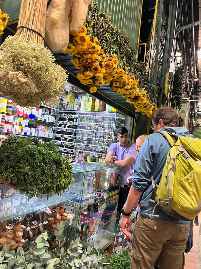 Medellín Multi-sensory Tour in the market, +15 Exotic Fruits - Should you book the Plaza Minorista fruit tour?