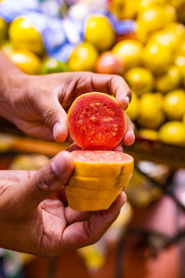 Medellín Multi-sensory Tour in the market, +15 Exotic Fruits - Meeting the traders who make the market work