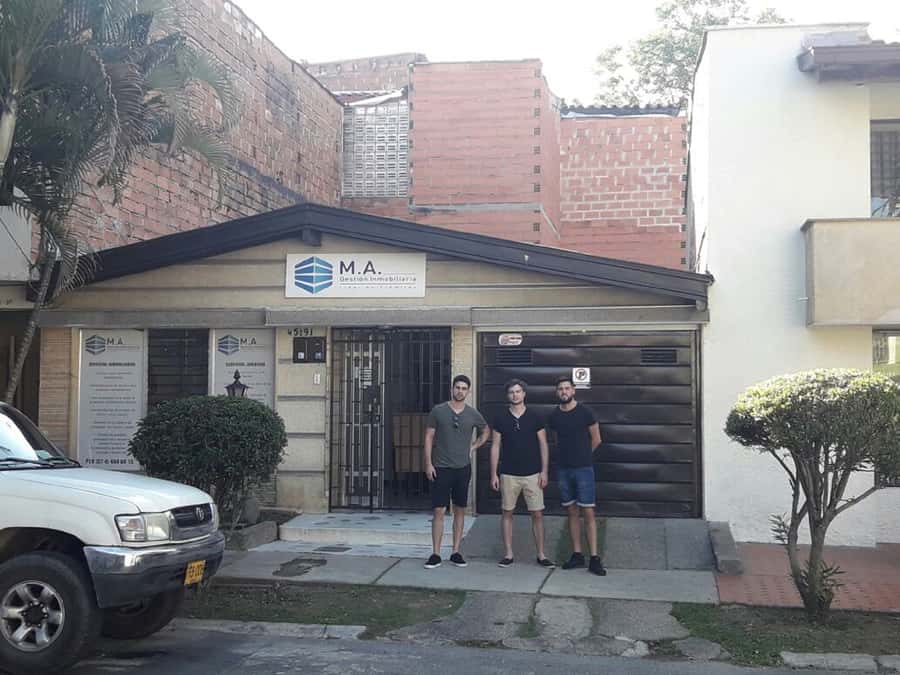 Medellin Pablo Escobar Tour - What the private car and guide mean for your day