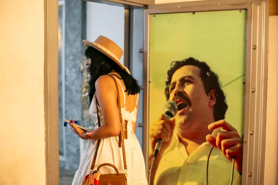Medellín: Pablo Escobar Tour with Guide and Transportation - Virgen Rosa Mystica and the first layer of the story