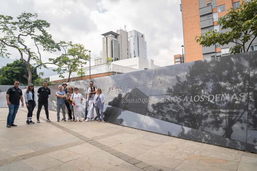Medellín: Pablo Escobar Tour with Guide and Transportation - Starting at Punto de Encuentro in El Poblado