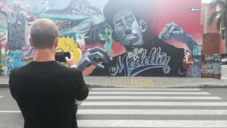 Medellín: Private Comuna 13 Street Art Tour - Should you book this Comuna 13 tour?