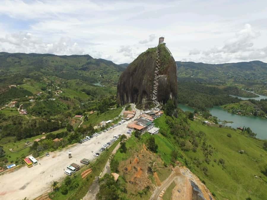 Medellín: Private Guatapé with Peñol Tickets and Boat Ride - Why El Peñol makes this more than a town visit