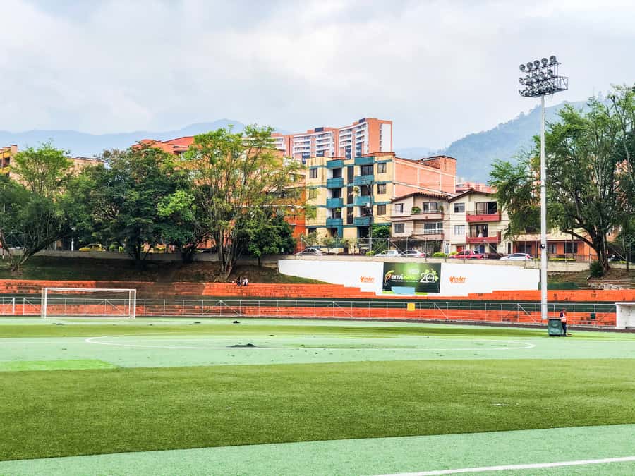 Medellín: The Real Pablo Escobar Tour - Price, transport, and what to bring