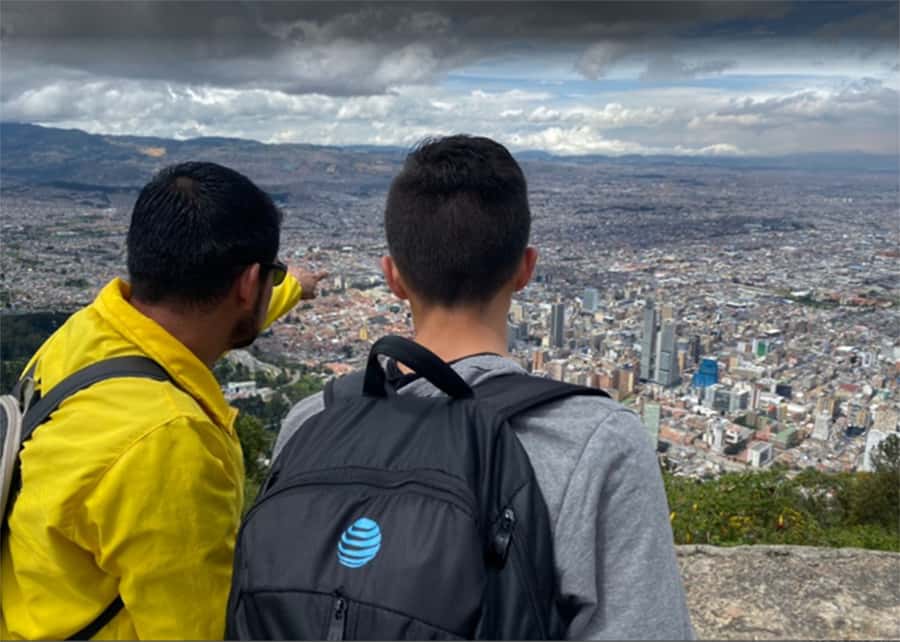 Monserrate Tour in Bogotá Including Tickets - Walking the Via Crucis path